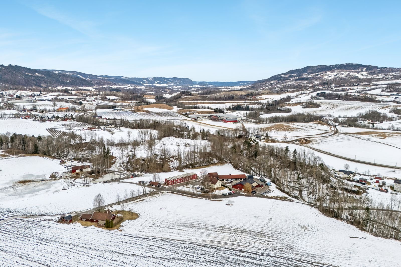 Renskaug har en strategisk posisjon i et anerkjent landbruksdistrikt samtidig som den tilbyr god tilgang til infrastrukturelle fasiliteter. 