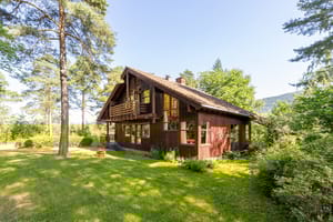 Flott arkitekttegnet våningshus 
