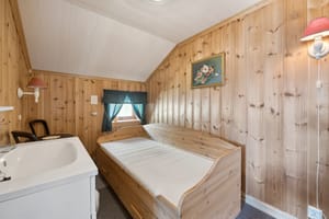 Soverom i hoveddelen av Solliveien 119
