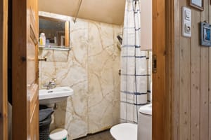 Badet i leilighet 2 i Solliveien 119