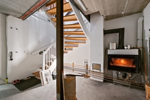 Fyrrom i kjelleretasjen i våningshuset