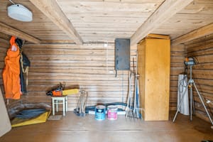 Innvendig i uthus
