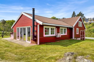 Garasjeuthus/Låve