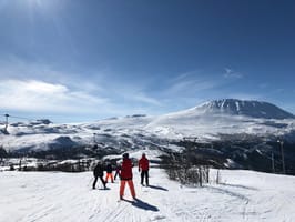 Alpint Stolheisen Gaustablikkekspressen og skibakkene ved Skipsfjell og videre ned mot Brendstaul