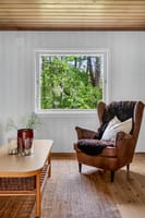 Utsynet mot den nærliggende skogen er naturskjønt og frodig