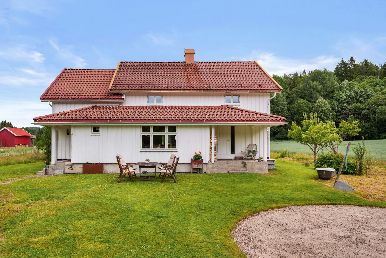 Velkommen til det gode livet på et småbruk i Svarstad 