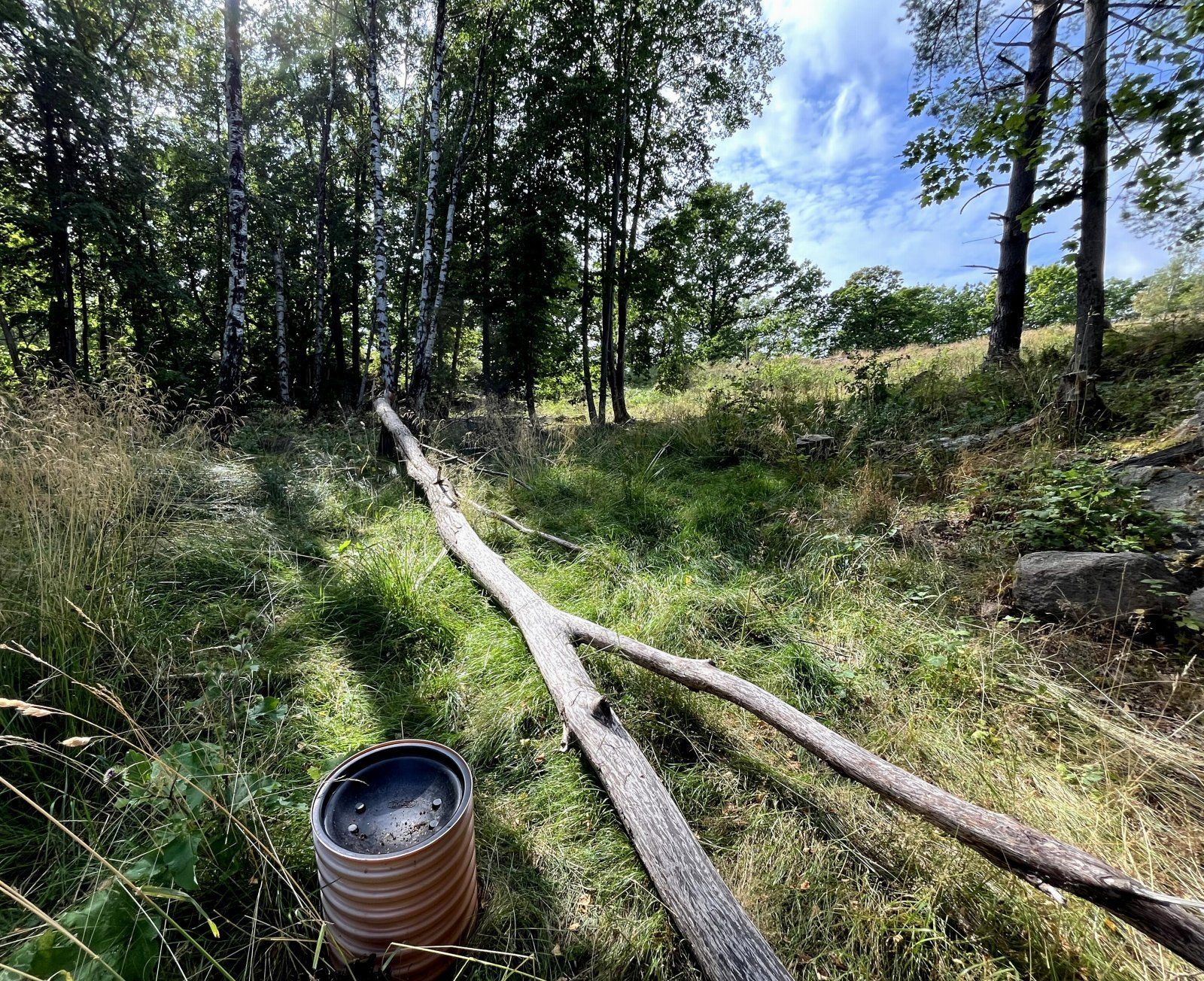 Det er også vann og avløp lagt til tomtegrense