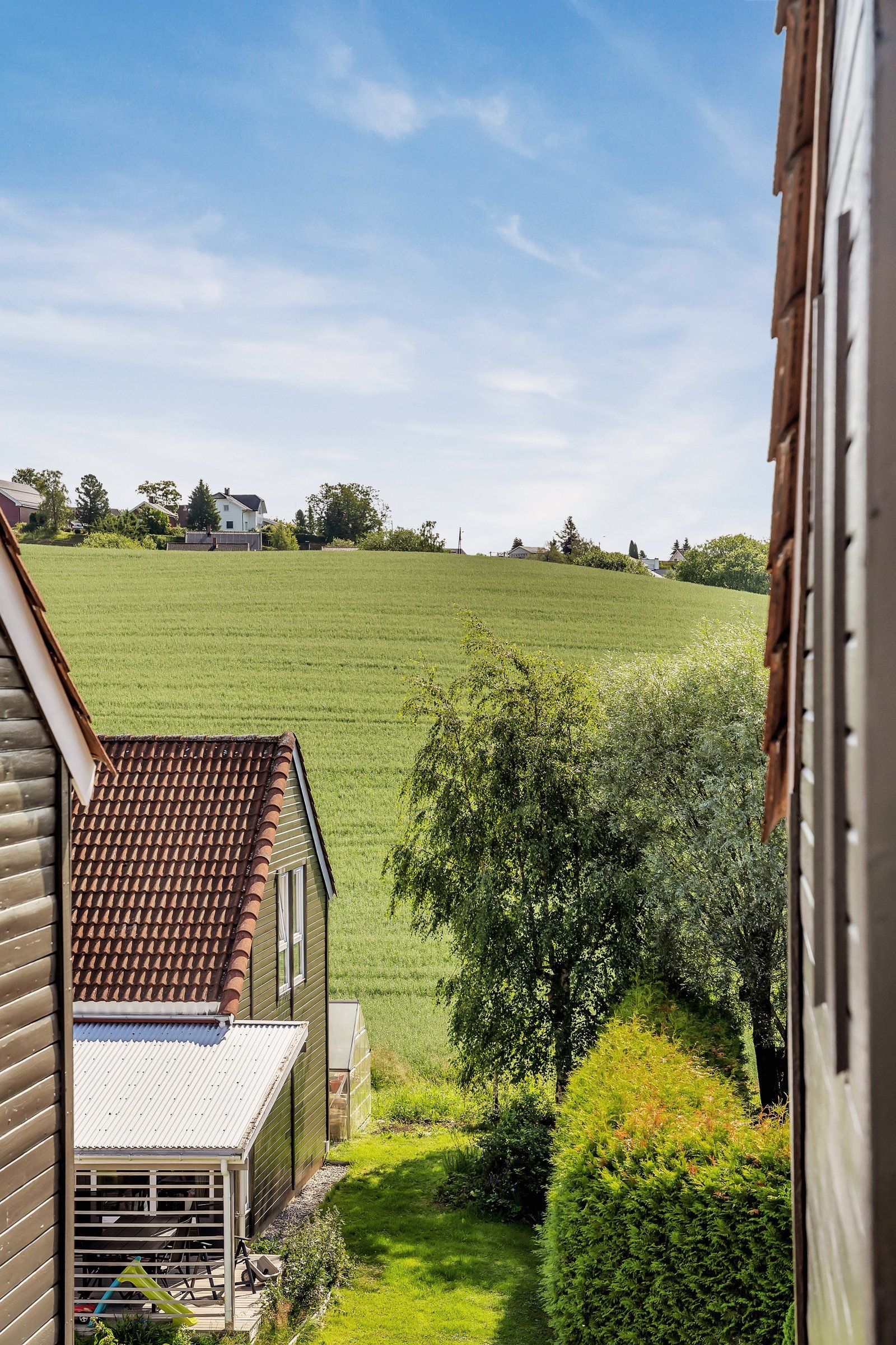 Landlig og sjarmerende utsikt fra boligen