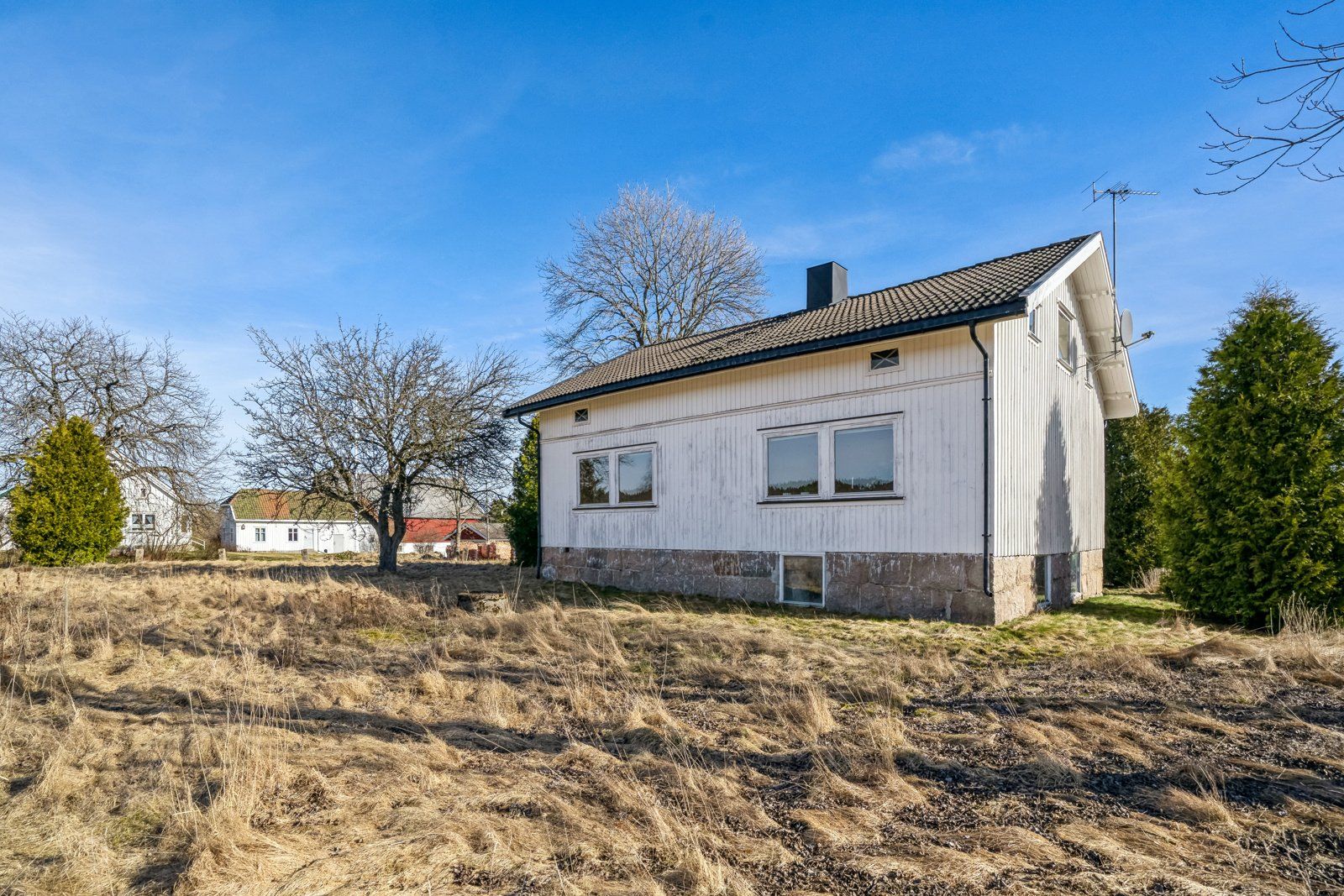 Våningshuset vestvegg