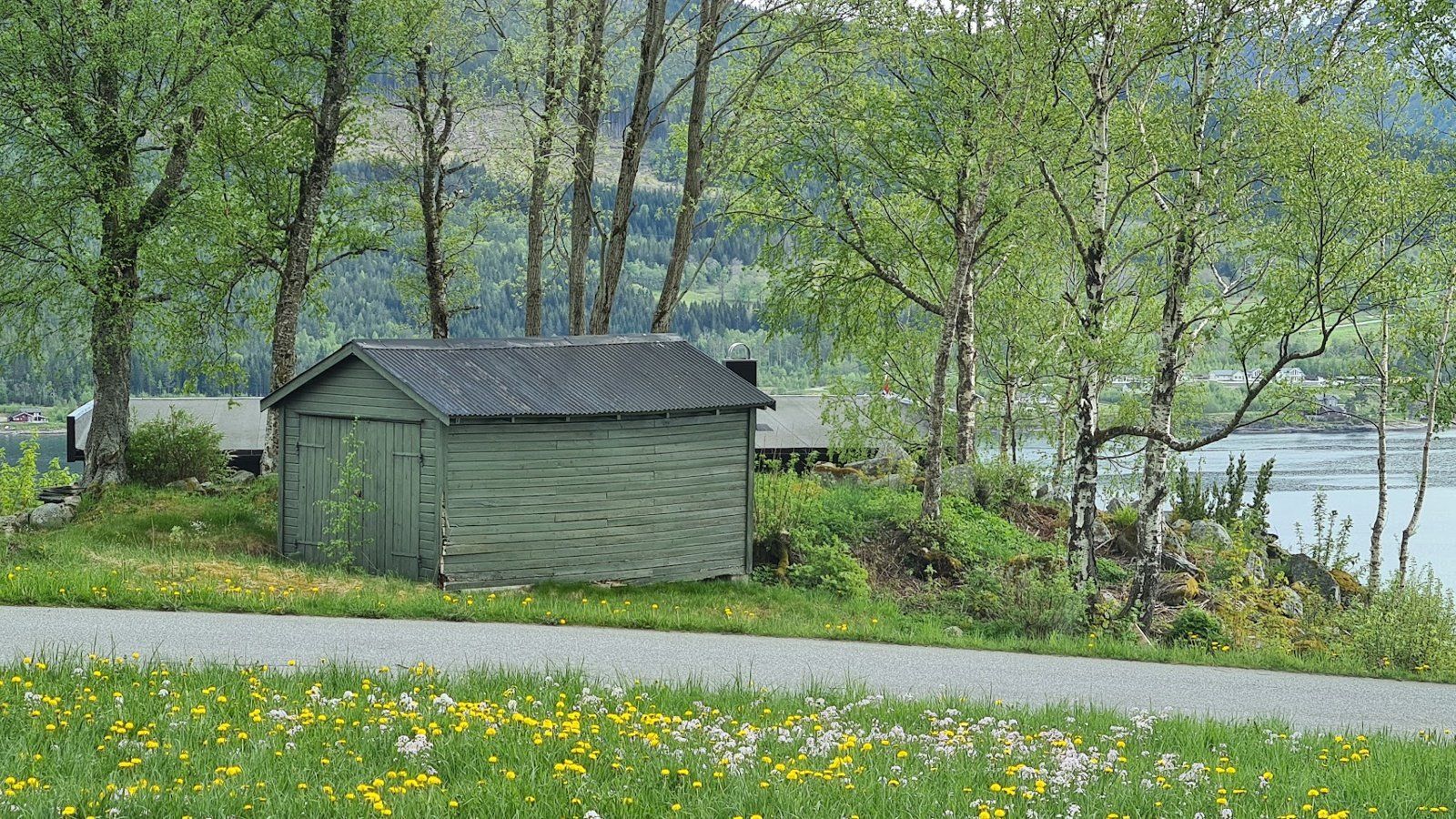 Garasje ved hovedveien