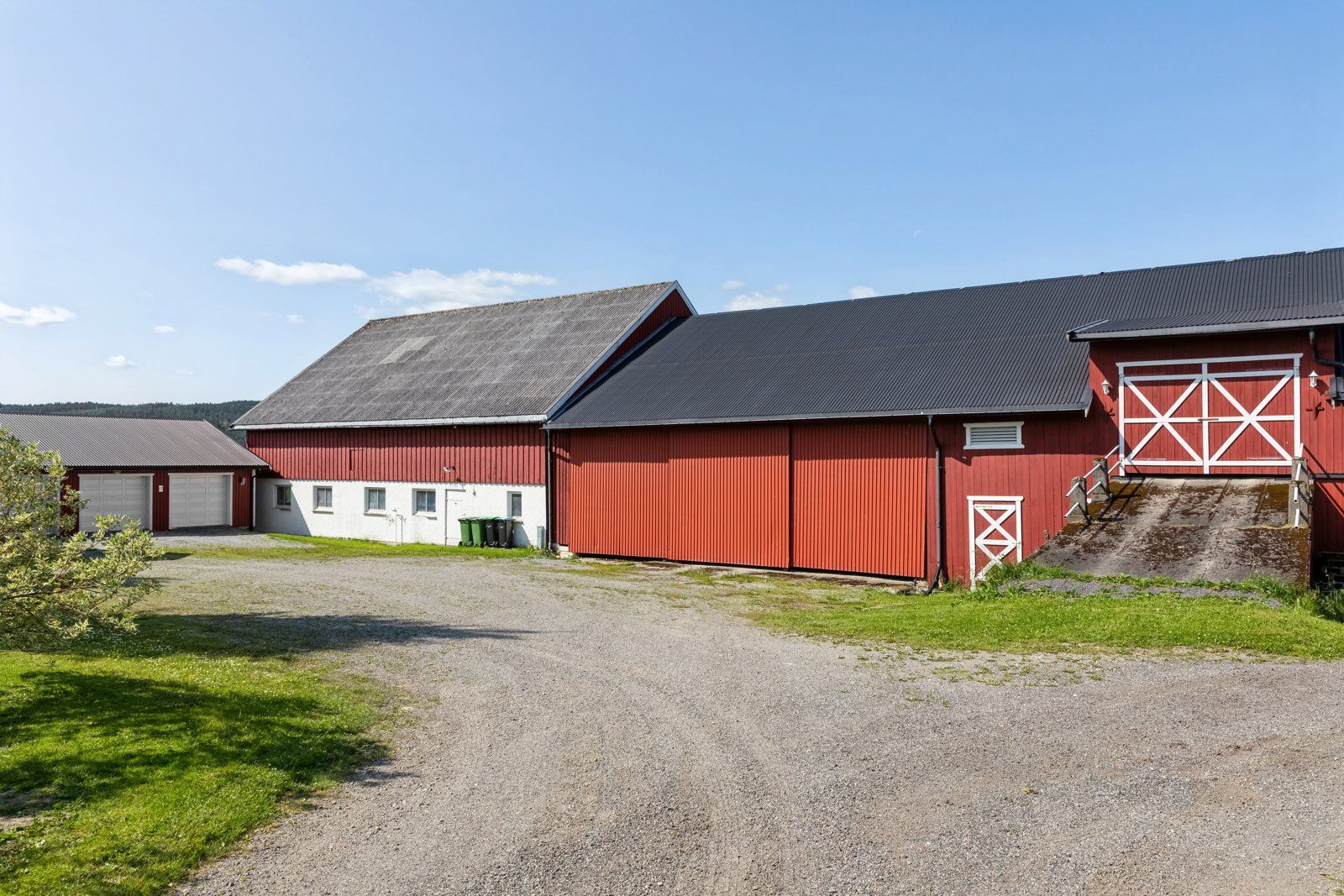 Tunet er romslig og velorganisert 