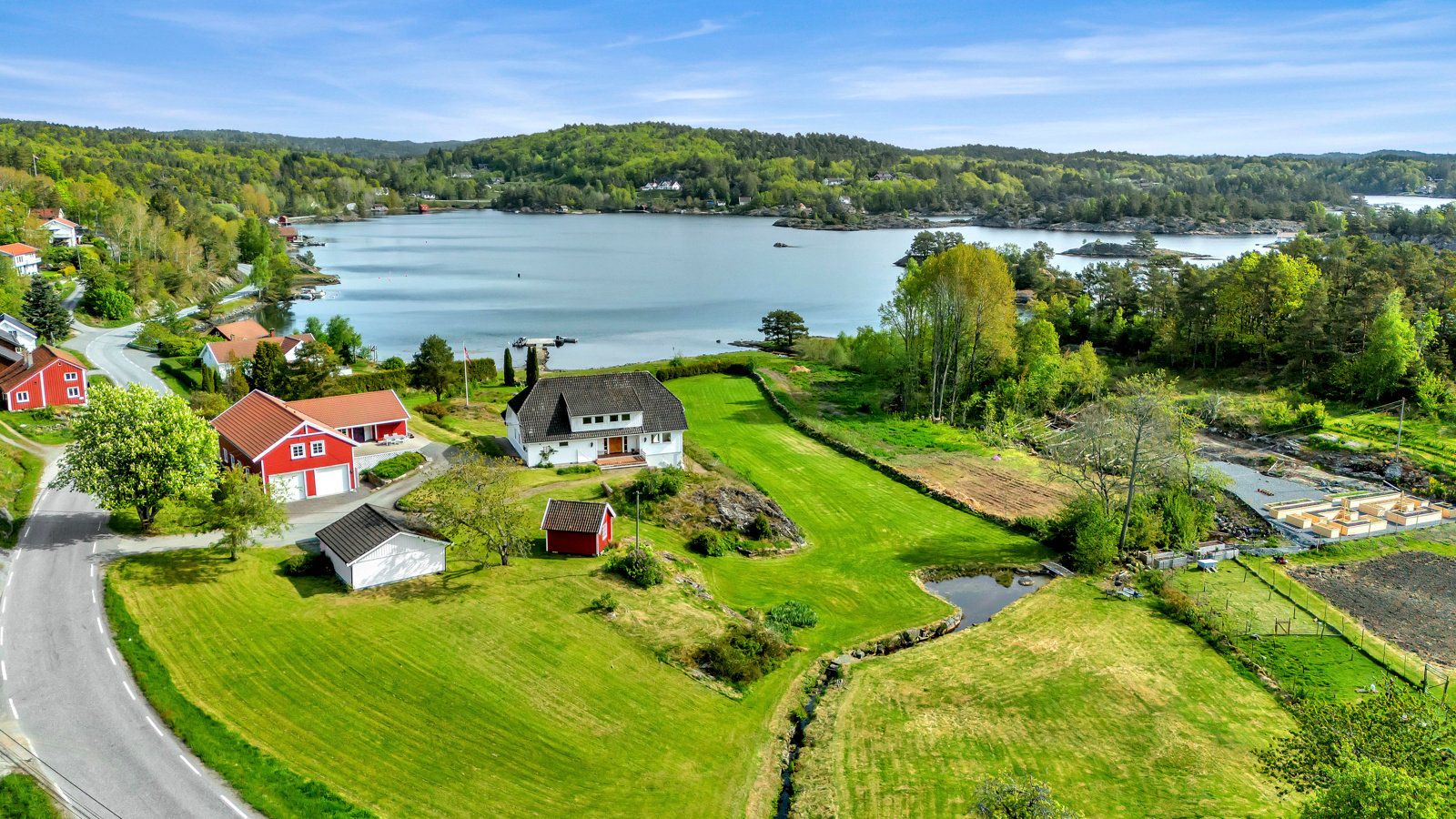 Idyllisk beliggende ved Vesterhus i Lillesand