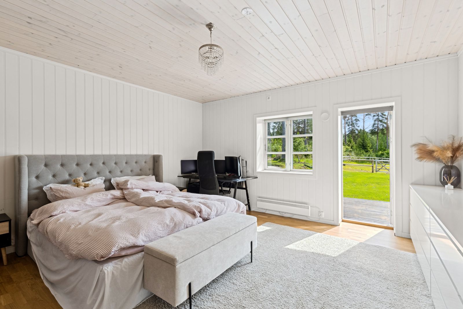 Soveromet med utgang til egen terrasse, tilleggsdelen