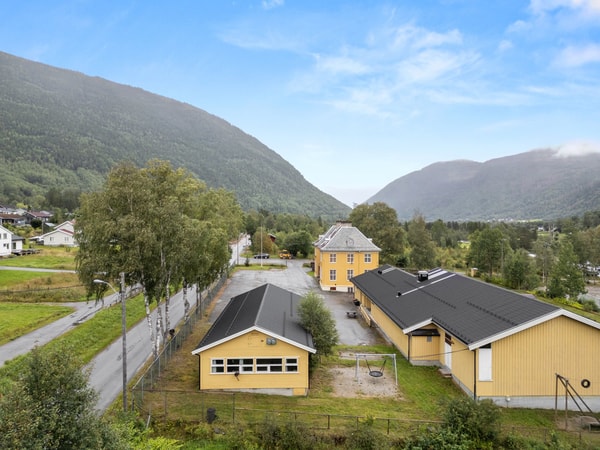 Milandvegen 52 om sommeren