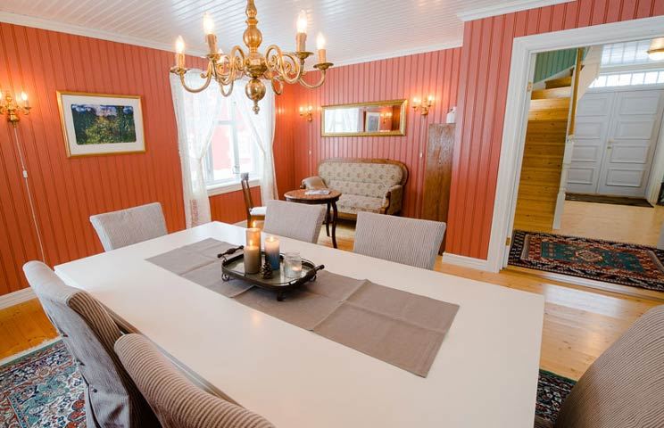 FOTO: Interiør i gårdshus