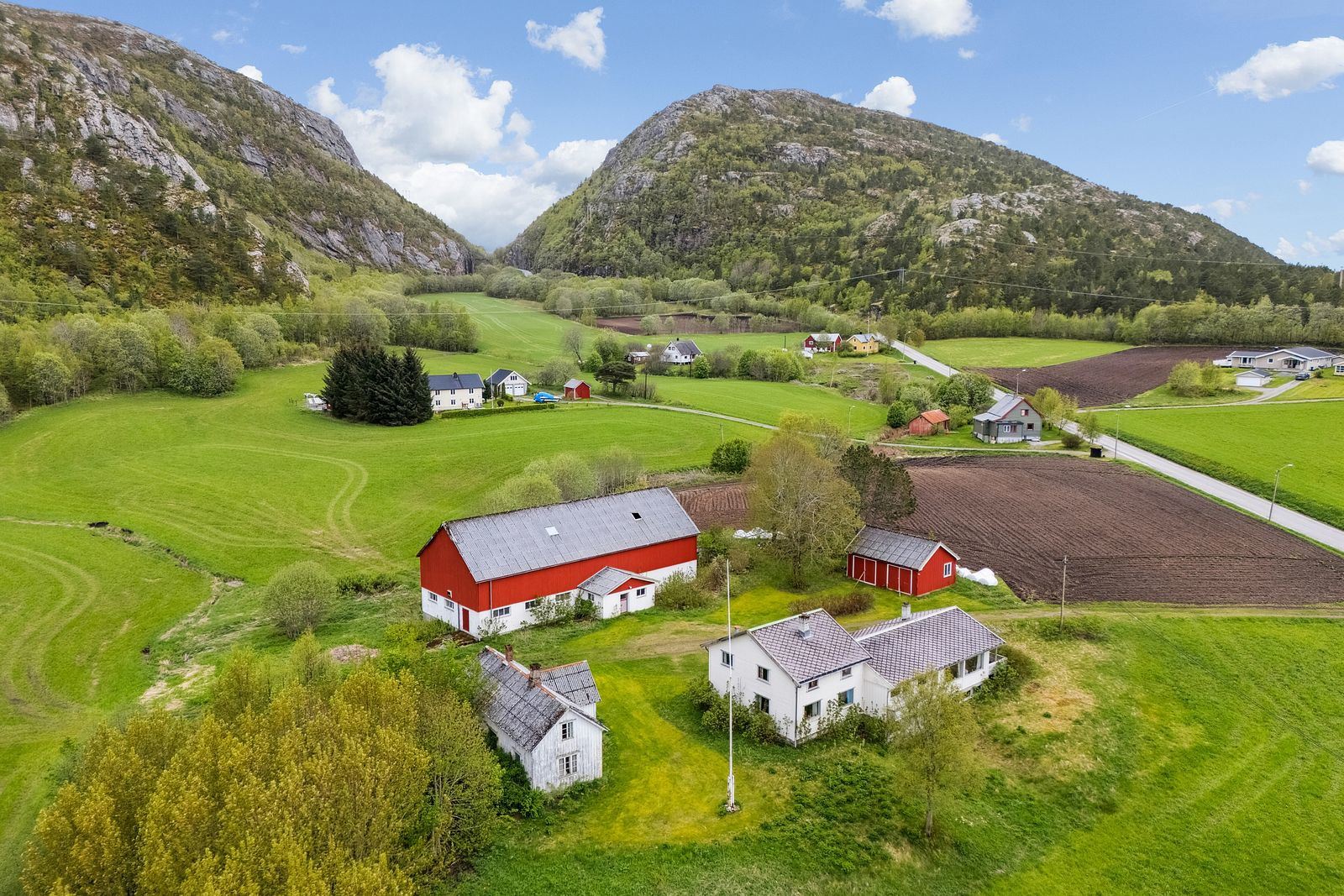 Velkommen til Fevågveien 245
