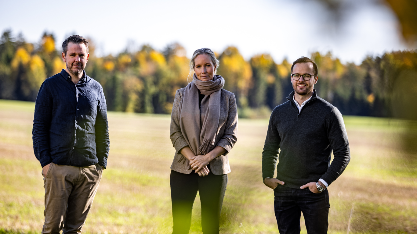 Carl Cederstolpe, Heidi Grøstad og Magnus Torsøe er trekløveret som tar imot kundene på distriktskontoret for Vestfold og Telemark.
