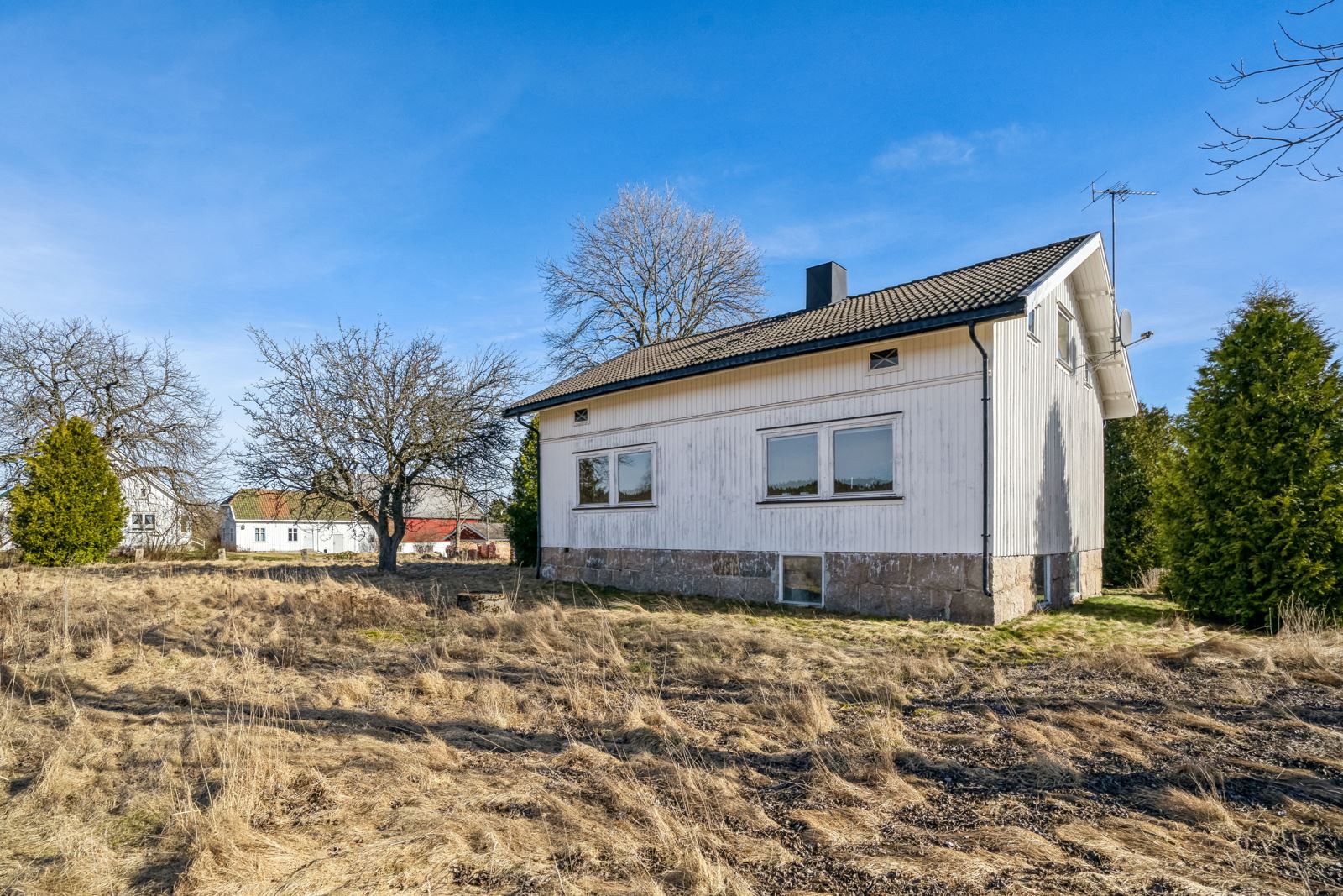 Våningshuset vestvegg