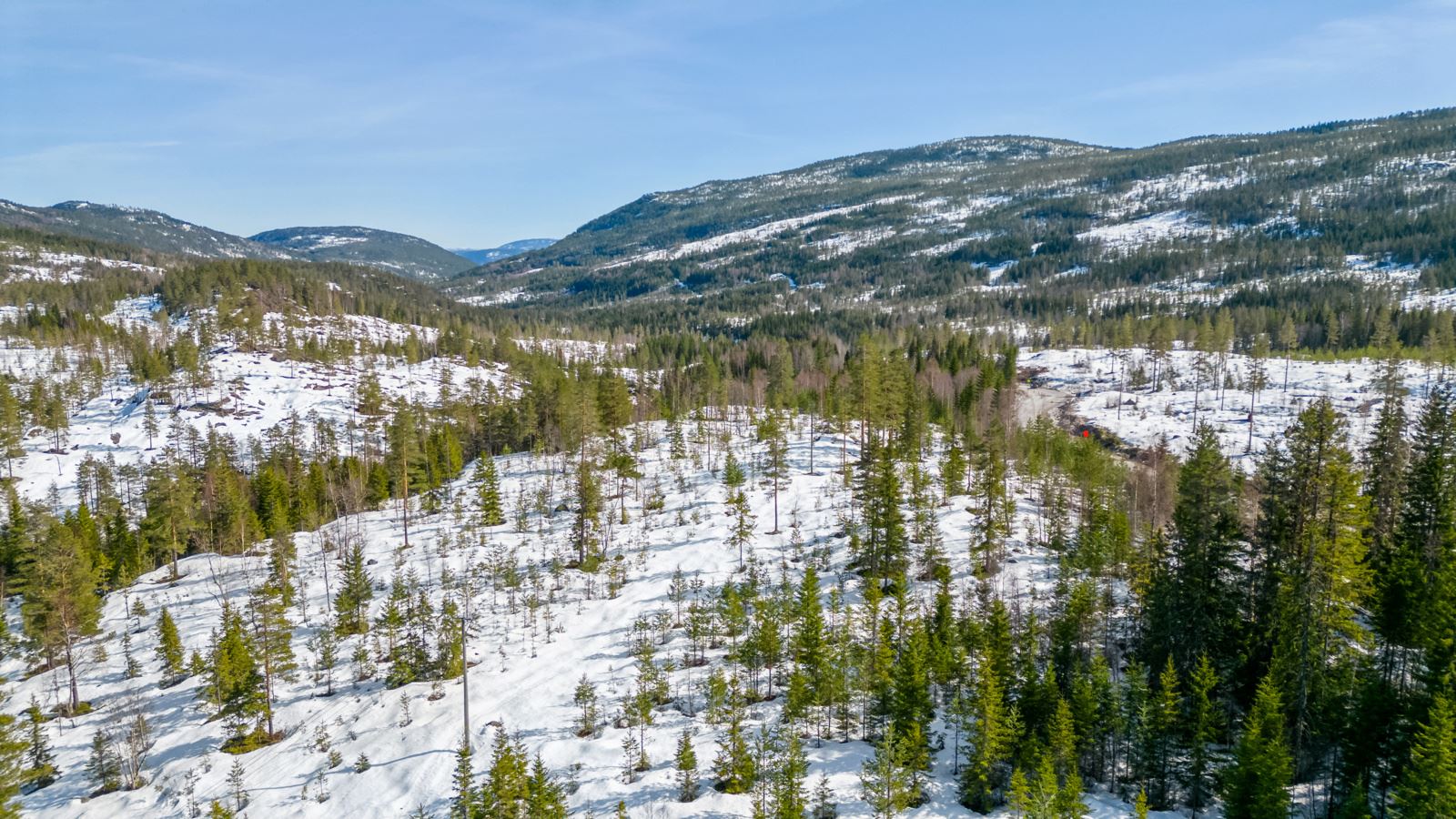 Området byr på fantastiske naturopplevelser og turmuligheter sommer som vinter