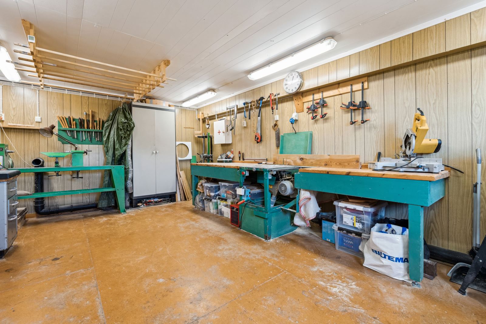 Verksted i uthus/lagerbygg