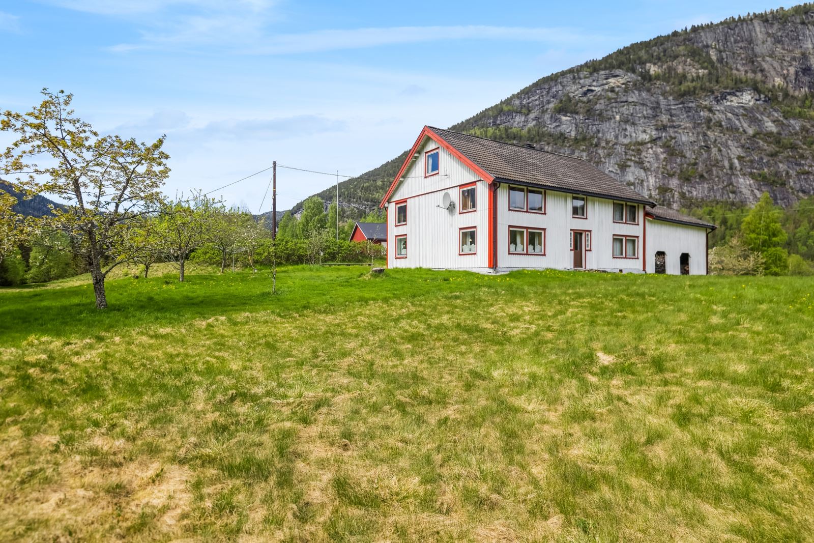 Fasade, ute og area