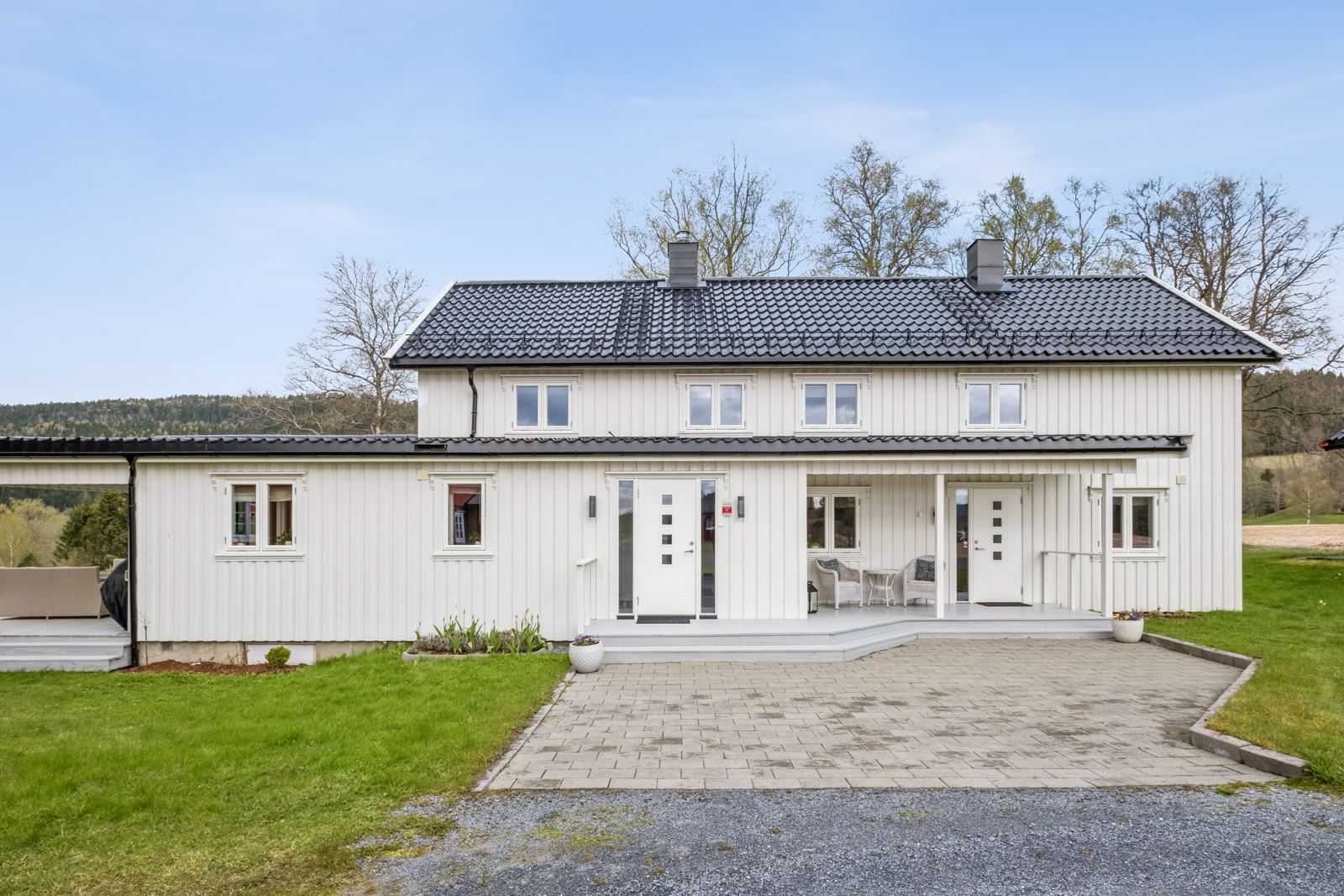 Innholdsrikt og velholdt våningshus