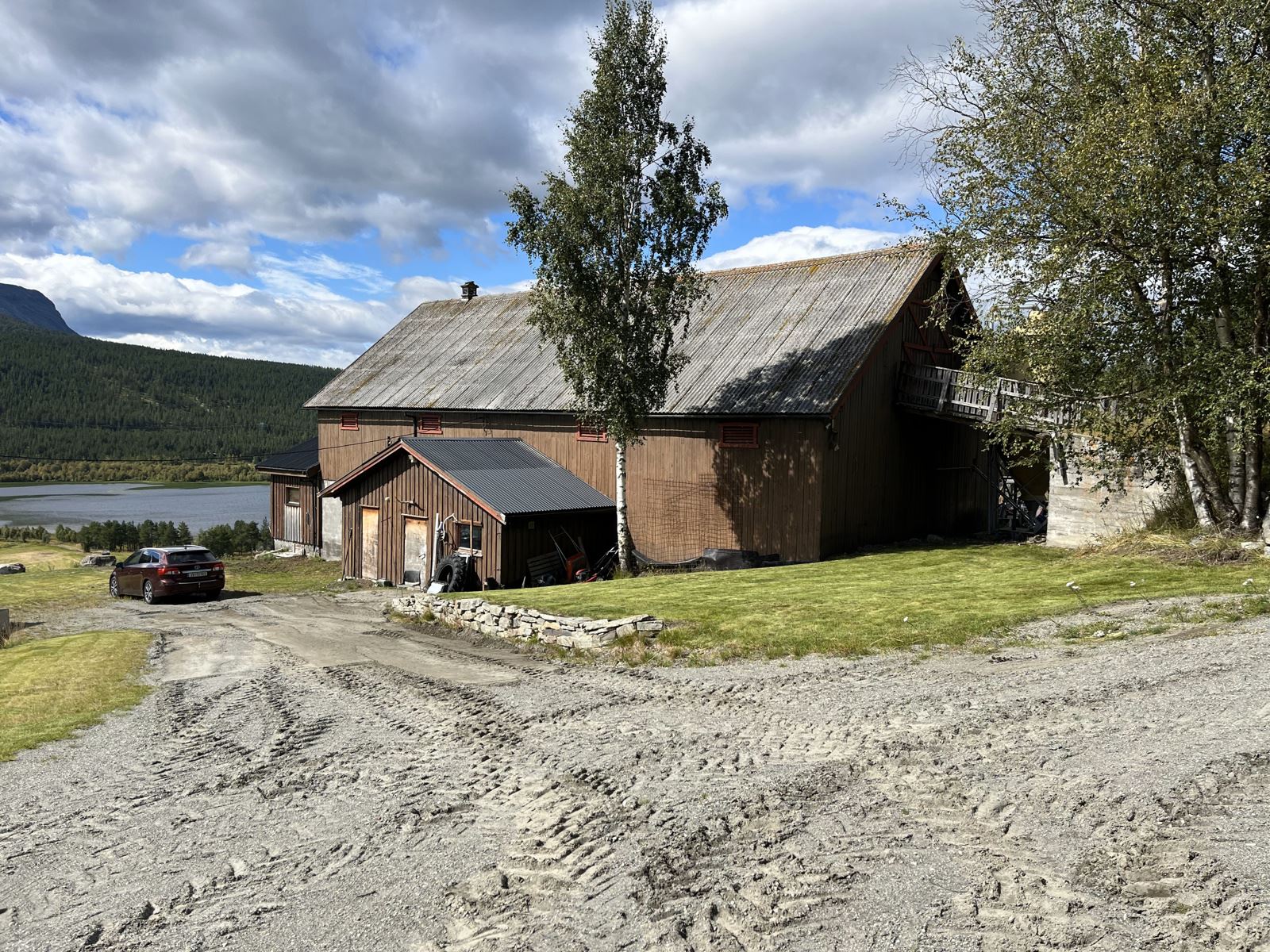 låve 2