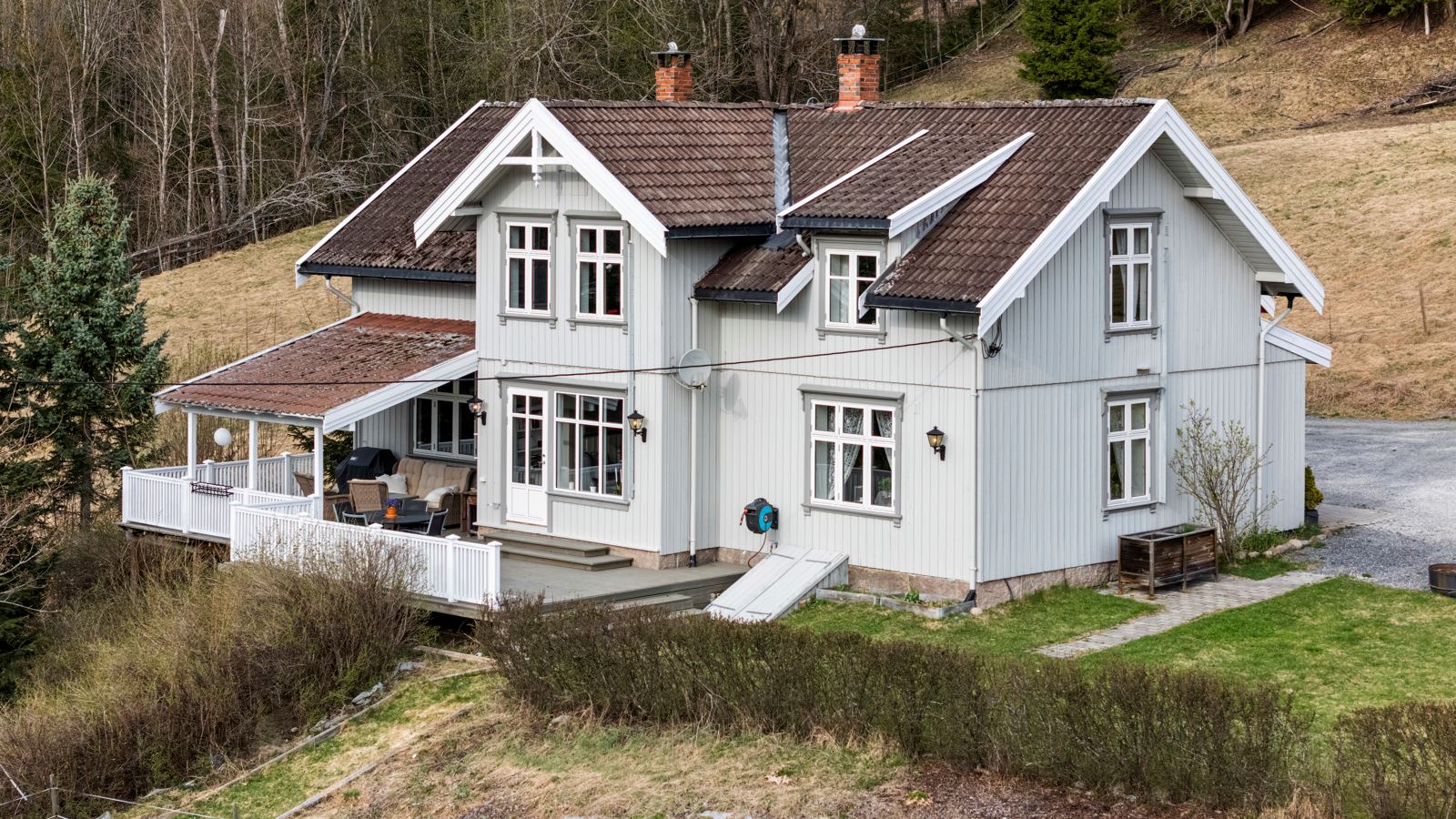 Våningshus fra 1740 med tilbygg fra 1918