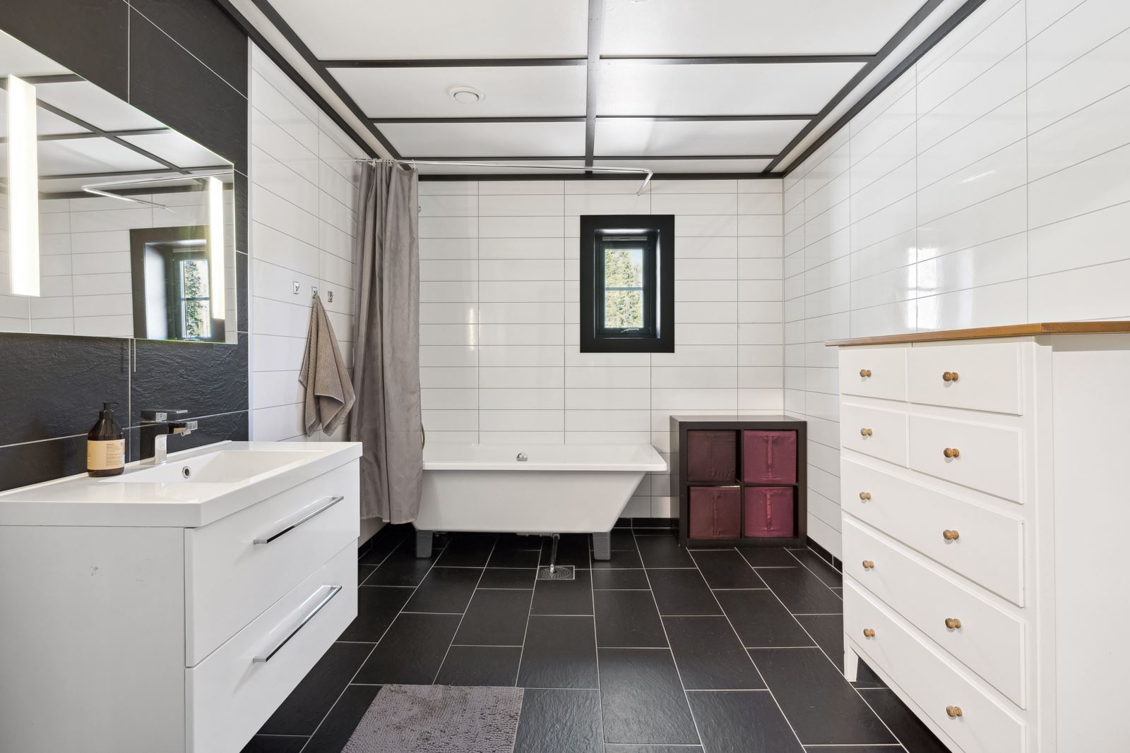 Bad i våningshuset