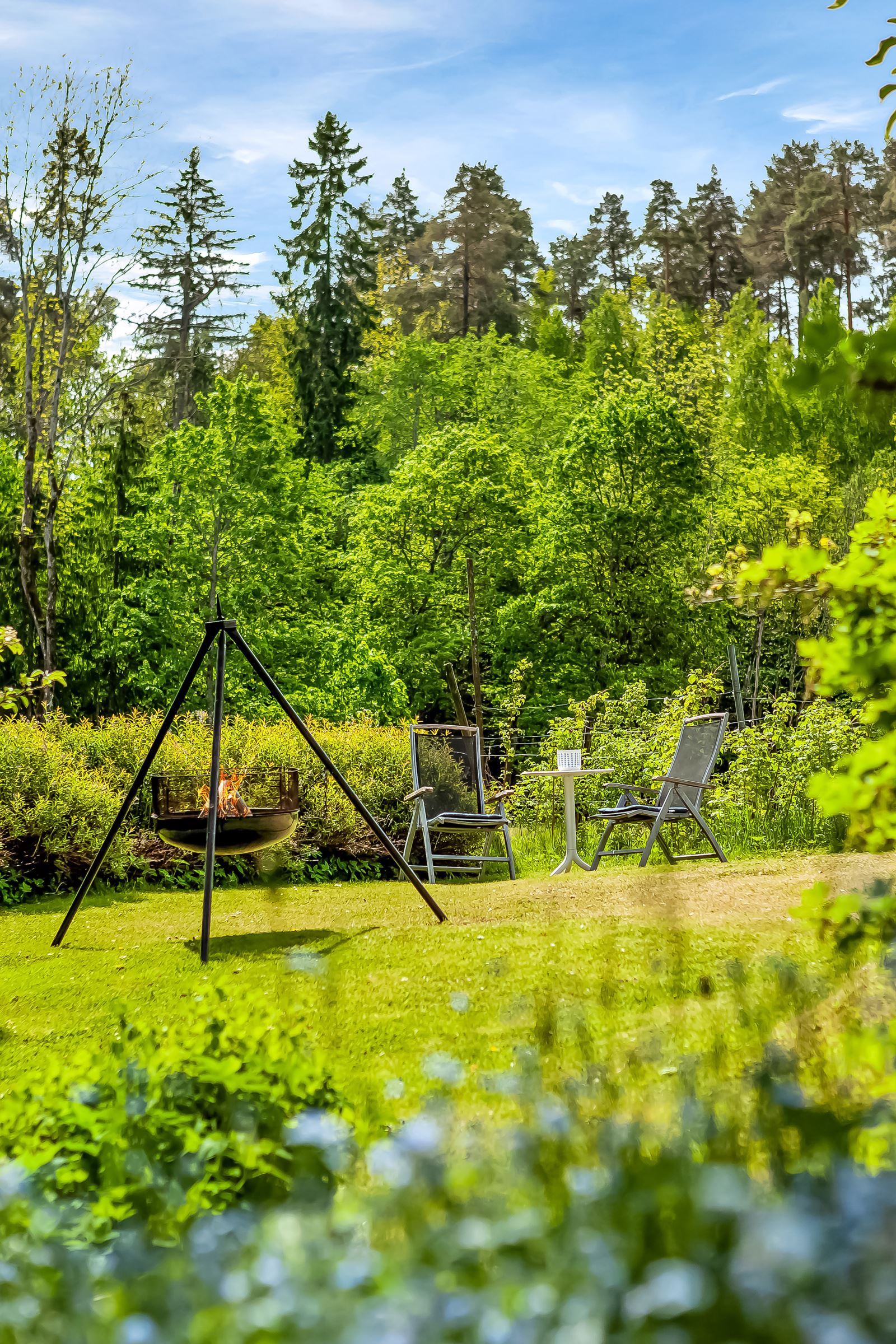 Her kan man nyte hyggelige kvelder rundt bålpanna 