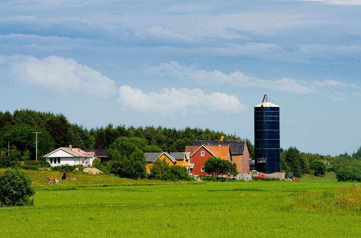 Foto: Gårdsbruk med tårnsilo